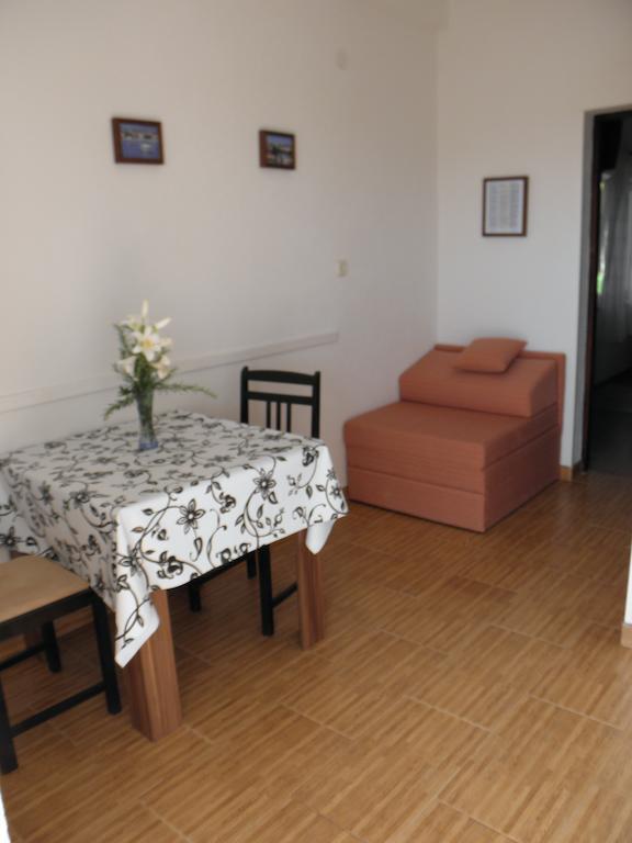 Apartments Babic Novalja Quarto foto
